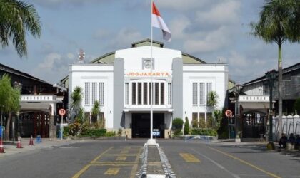 6 Wisata Terdekat dari Stasiun Yogyakarta: Murah dan Simple