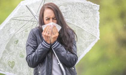 5 Tips Jaga Kesehatan di Musim Hujan Agar Tidak Mudah Kena Flu