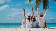 5 Tips Wisata Pantai yang Aman Bersama Keluarga