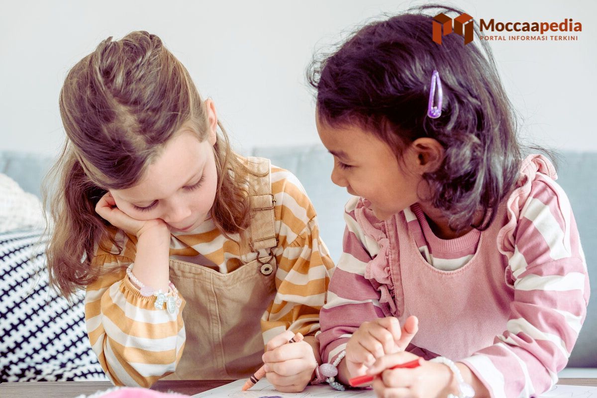 Beda Anak Speech Delay dan Autis