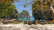 4 Tempat Wisata di Thailand yang Bikin Turis Betah