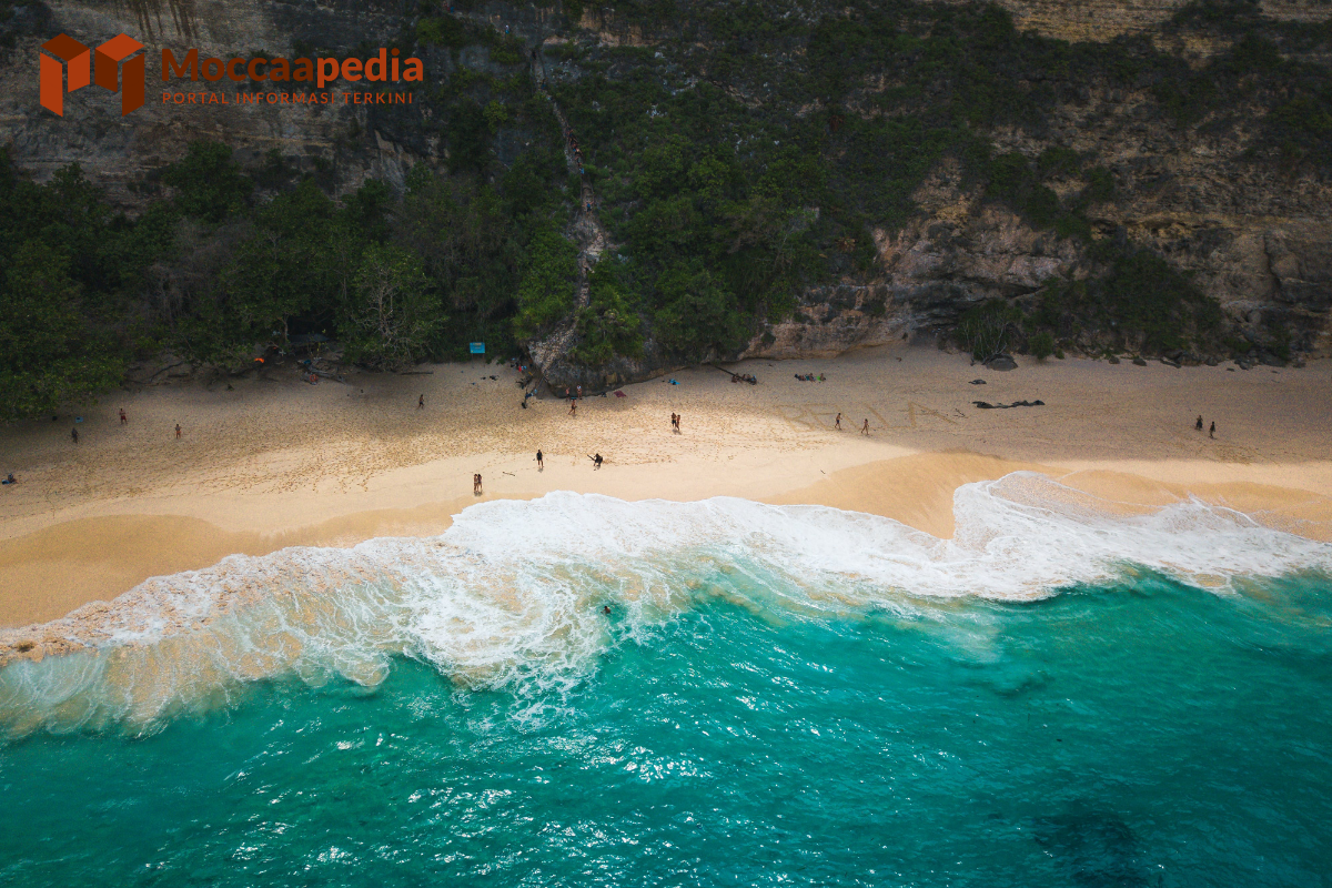 5 Wisata Pantai di Dunia dengan Pemandangan Eksotis